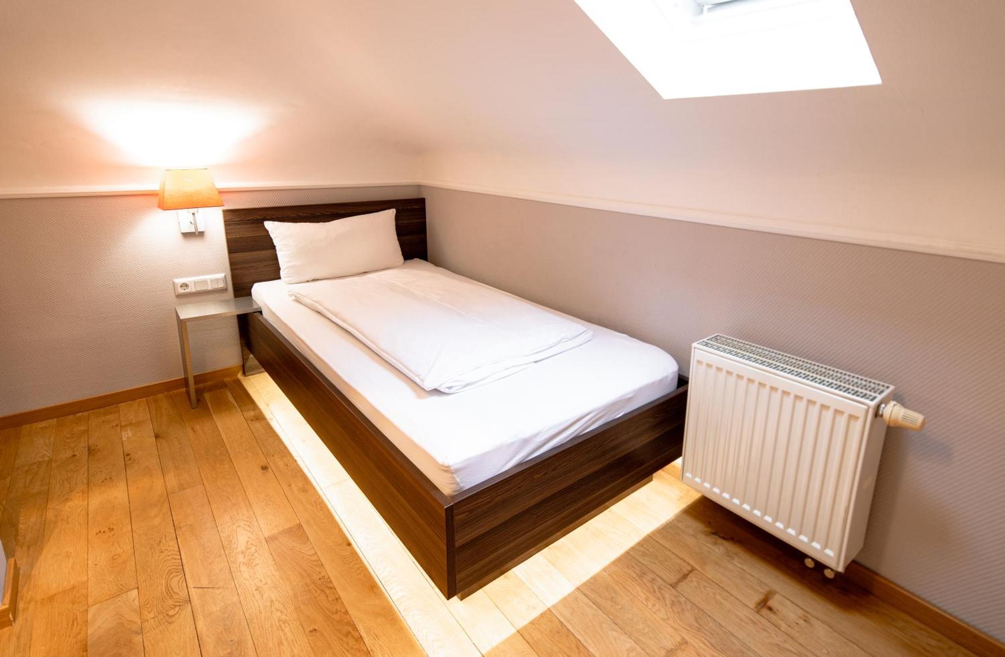 Aparthotel Boardingworld - *