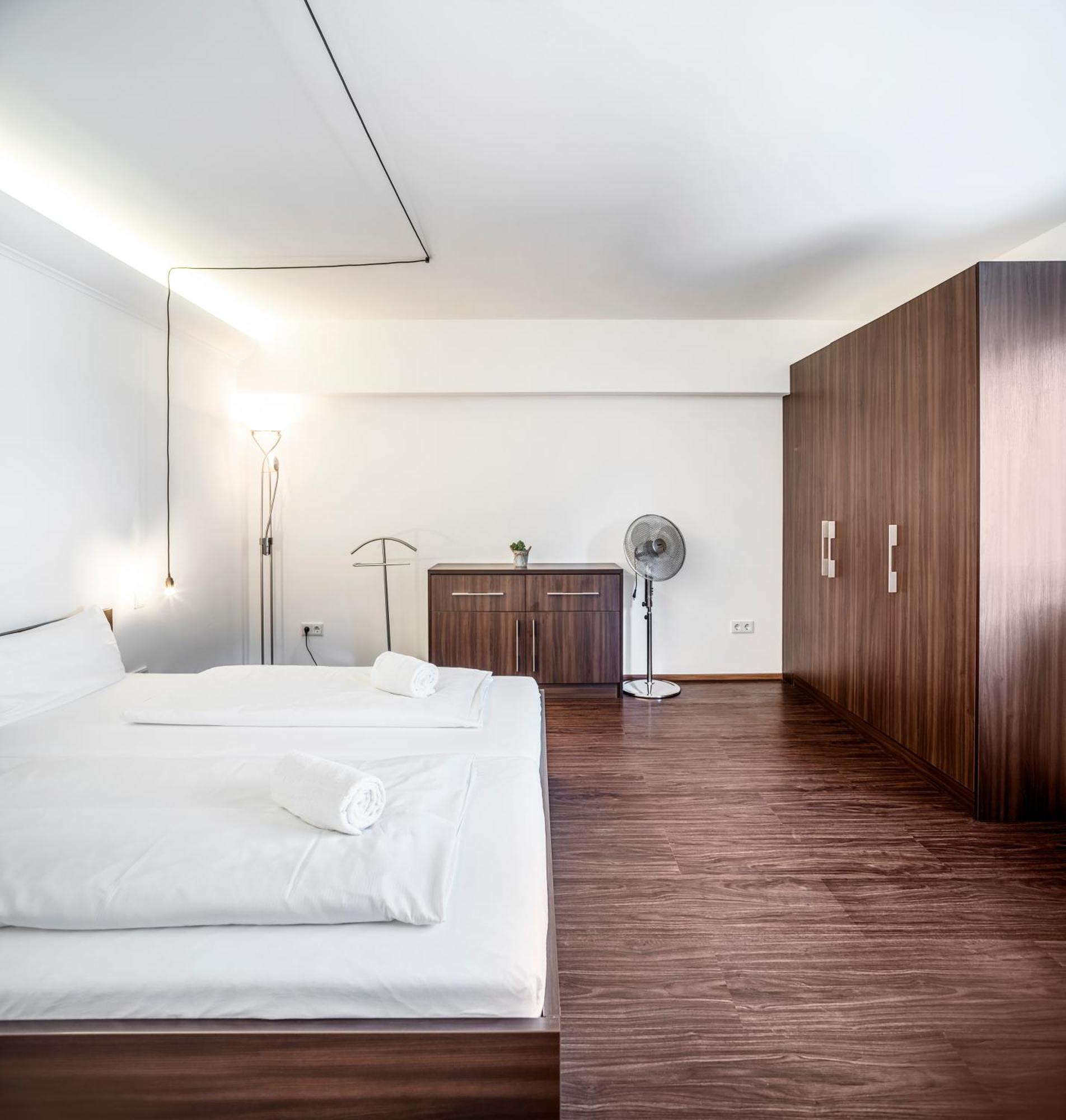 Aparthotel Boardingworld - *